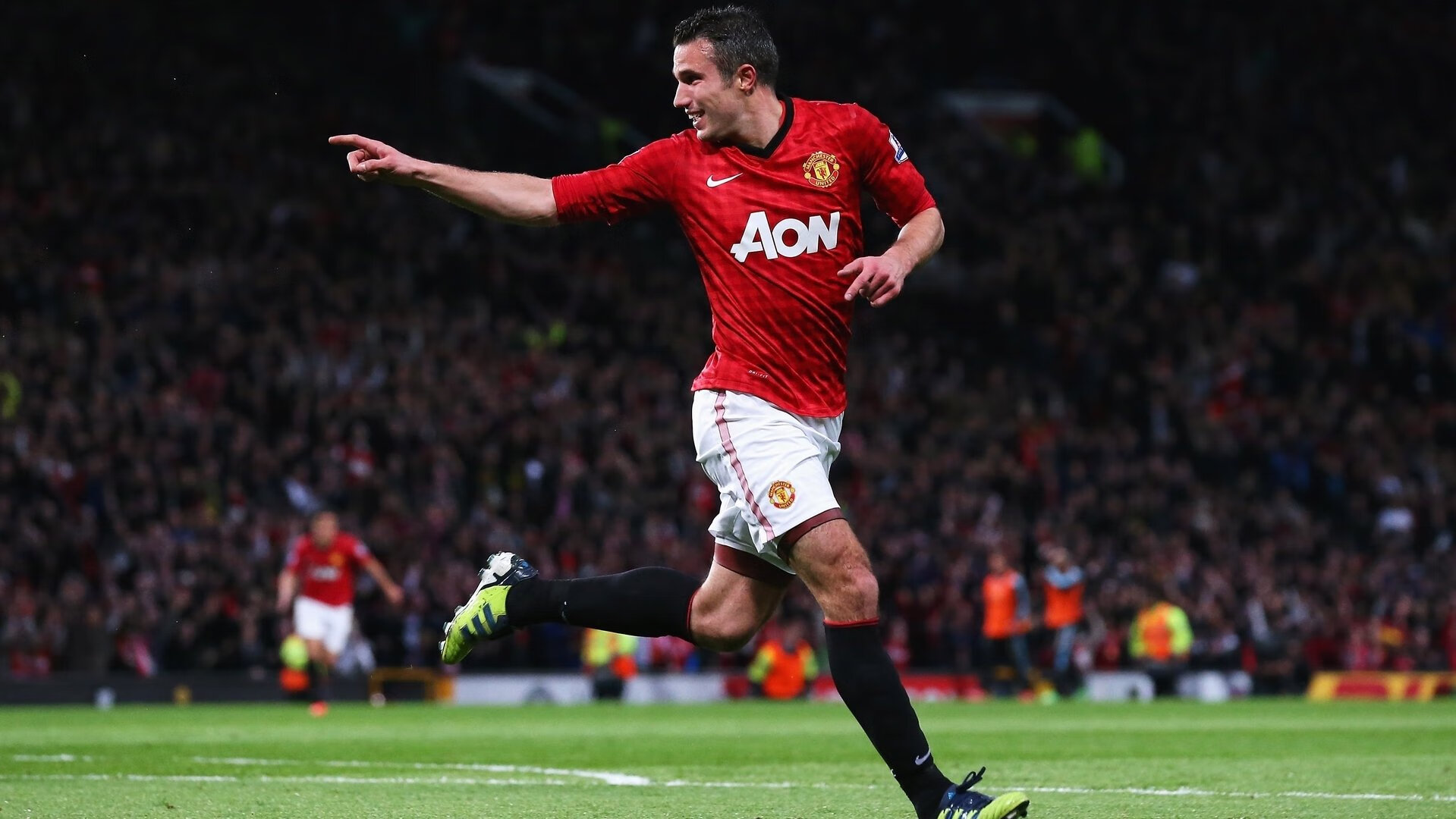 开云足球直播-双城记，拜仁铁蹄与奥亚尔萨瓦尔的接管之夜